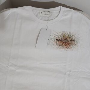 Maison Margiela T shirt available Medium size